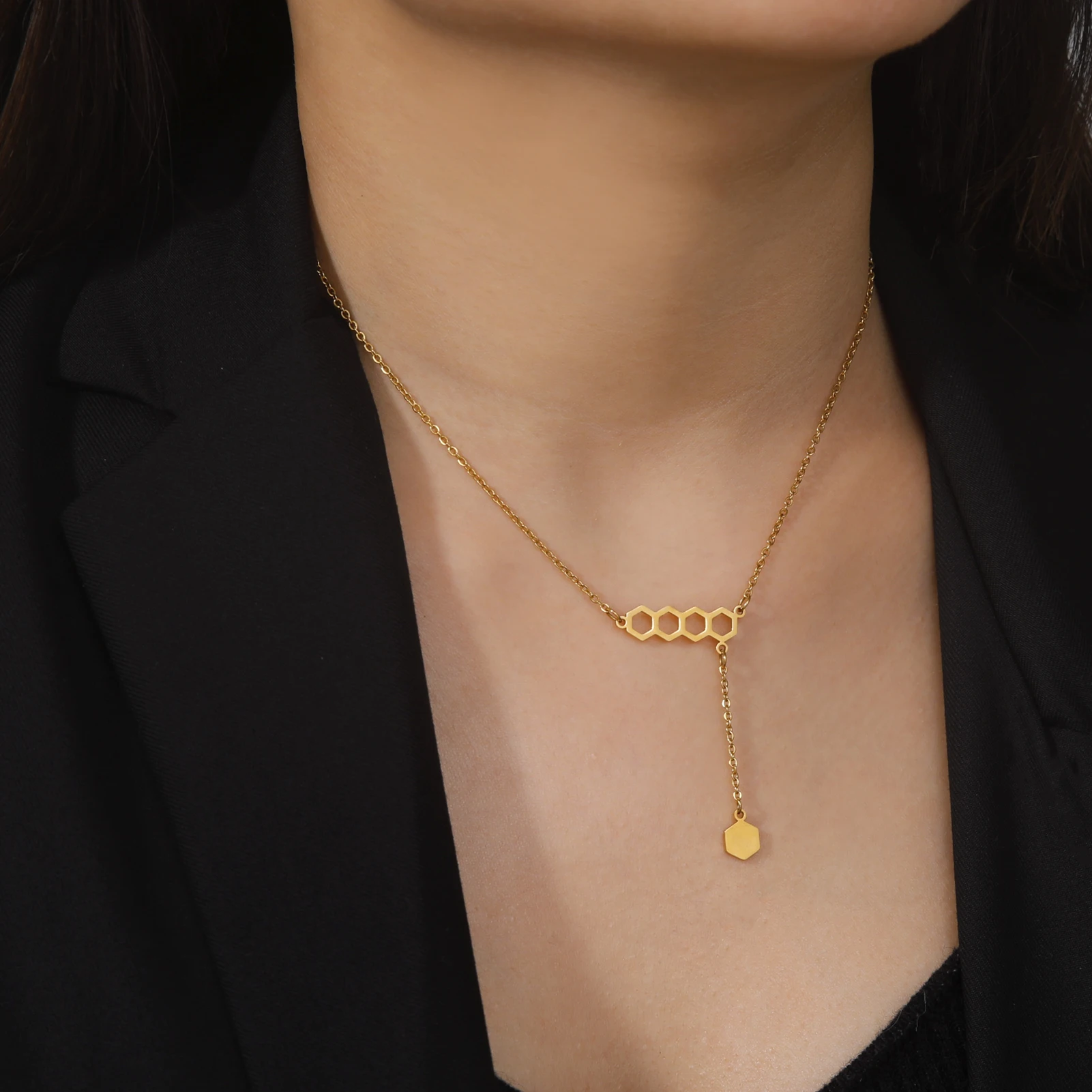 Dreamtimes Шестиугольные параллельные ожерелья с подвесками в виде сот для женщин, новое модное геометрическое ожерелье из нержавеющей стали, ювелирные изделия, подарки Изображение 1