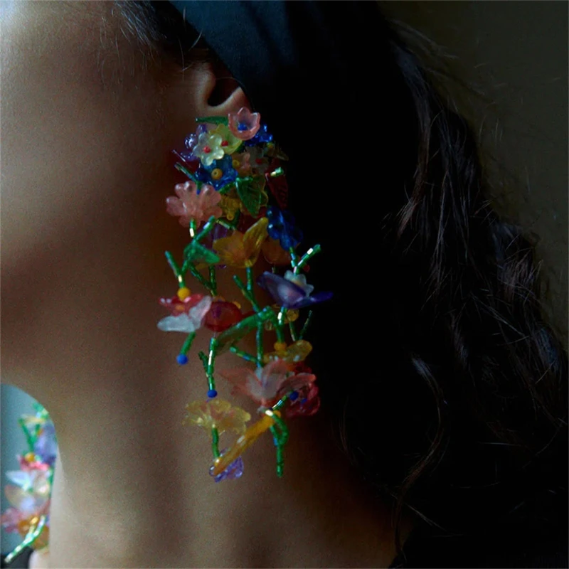 для креативных пластиковых сережек с цветочными кисточками, украшенных бисером, серьги-подвески в стиле бохо для женщин и девочек Изображение 3